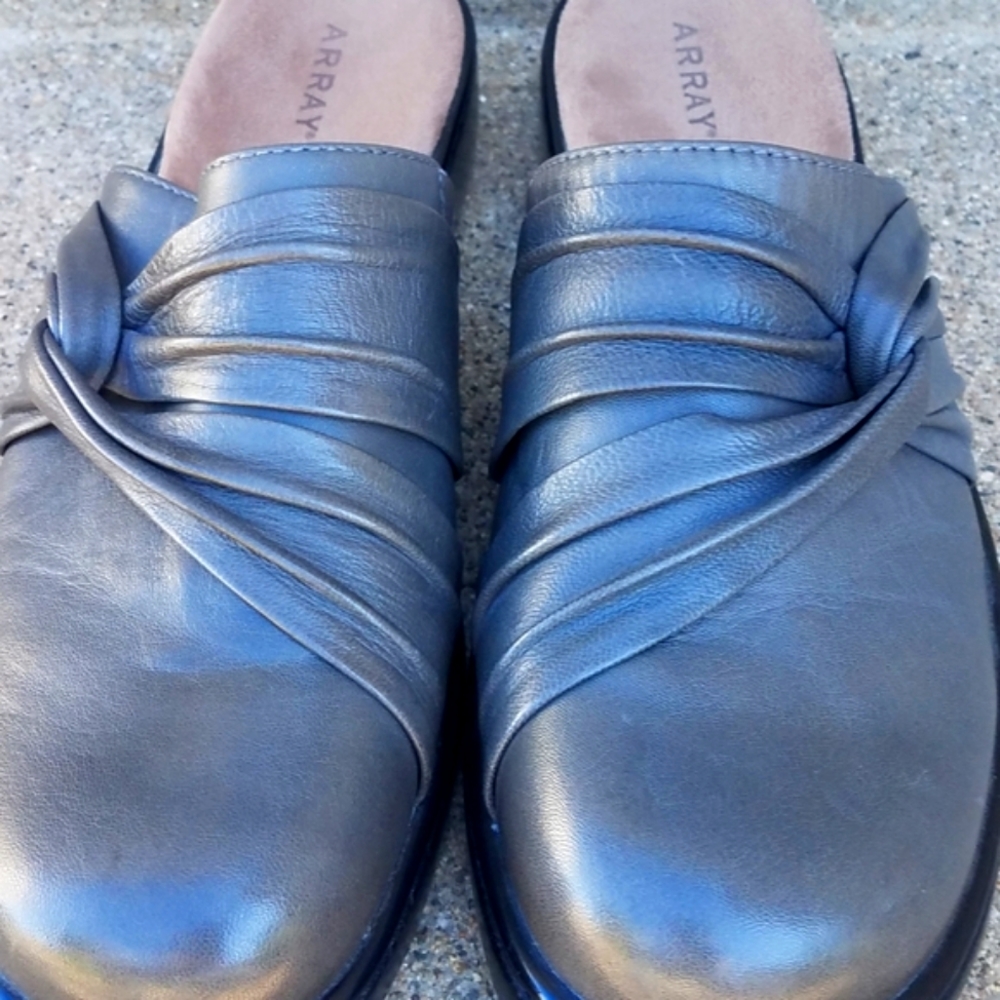 Array Gray Jazz Mules - Size 9.5m (Euc) - image 3